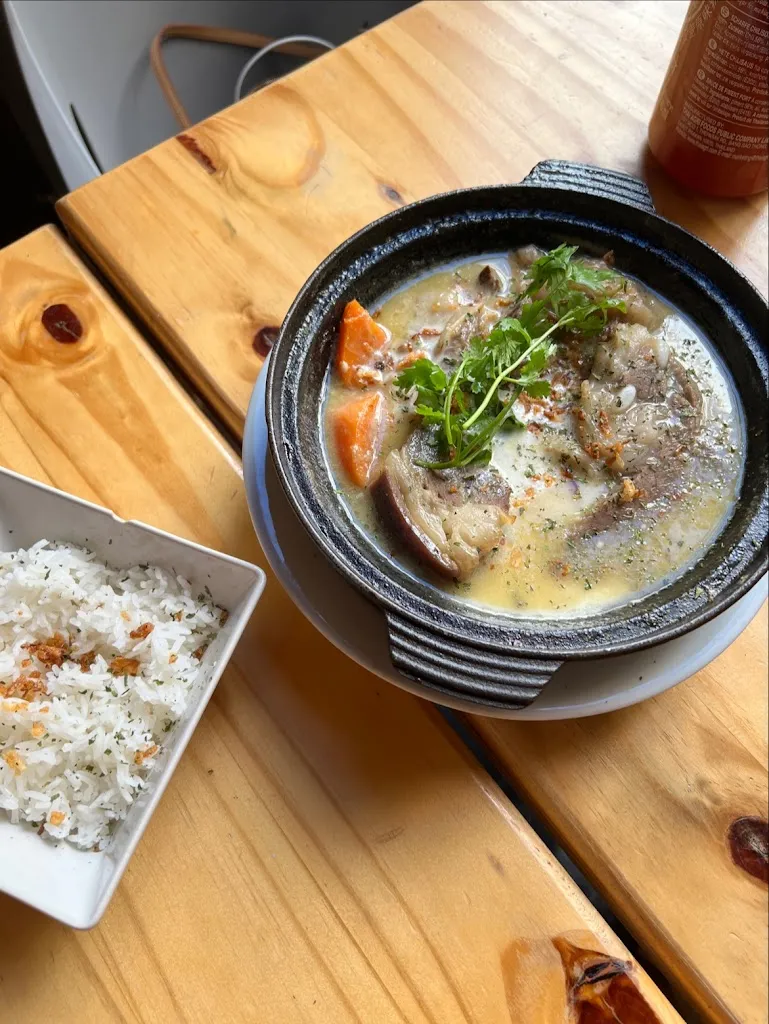 Amy Pham_Distrito Vietnamita_Mancha Real_recensione