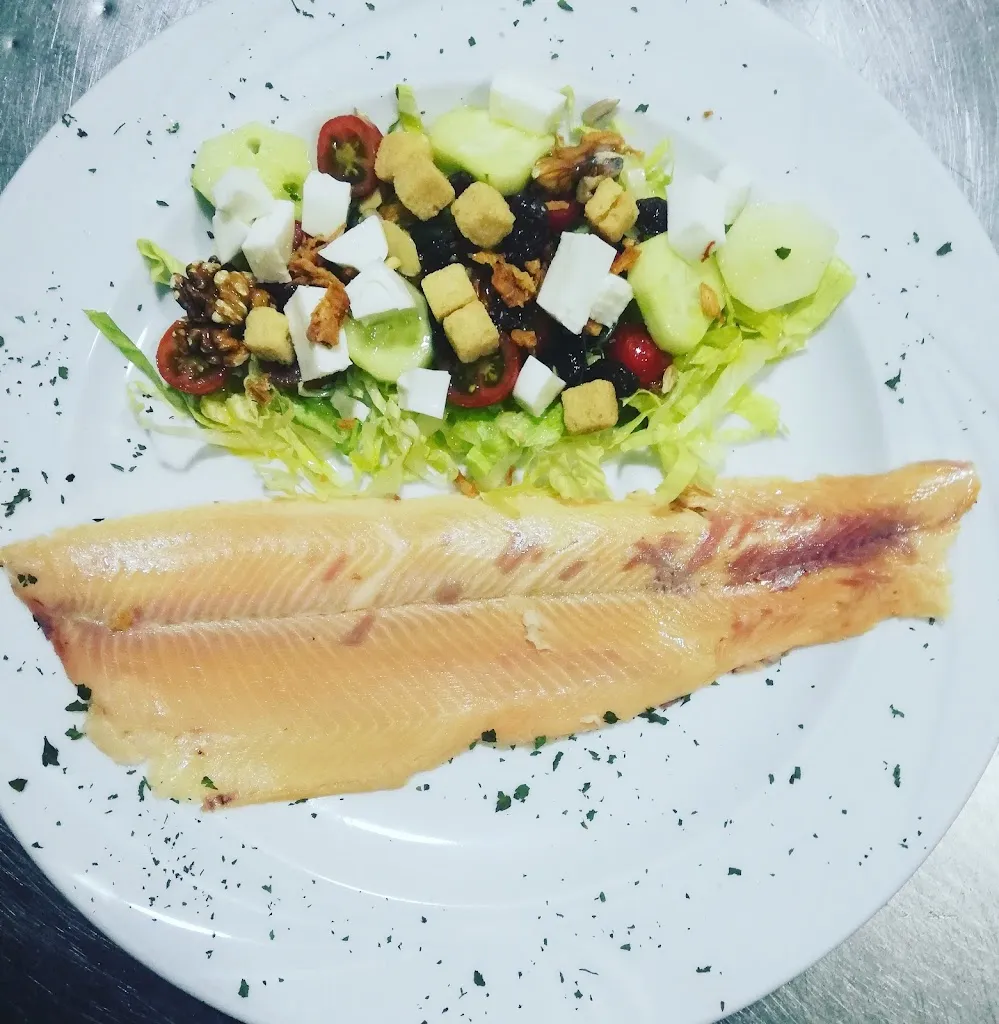 Bar restaurante "El Jardín" restaurant in Orcera