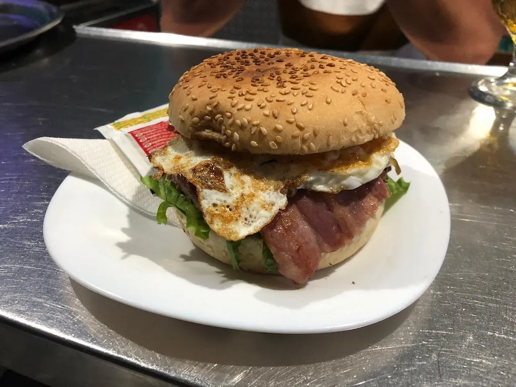 Bar Pizzería Ché_Orcera_slider_image_2