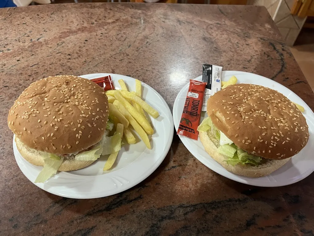 Bar Asador Juma  restaurant in Marmolejo