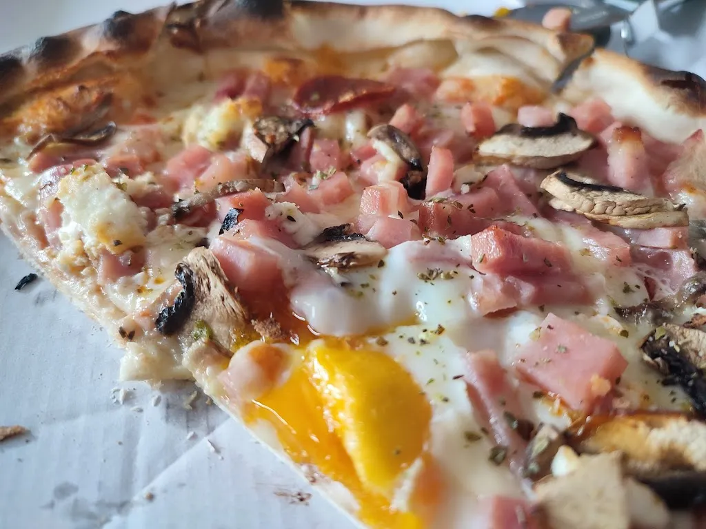 Julian R._La Colometa_Castalla_review