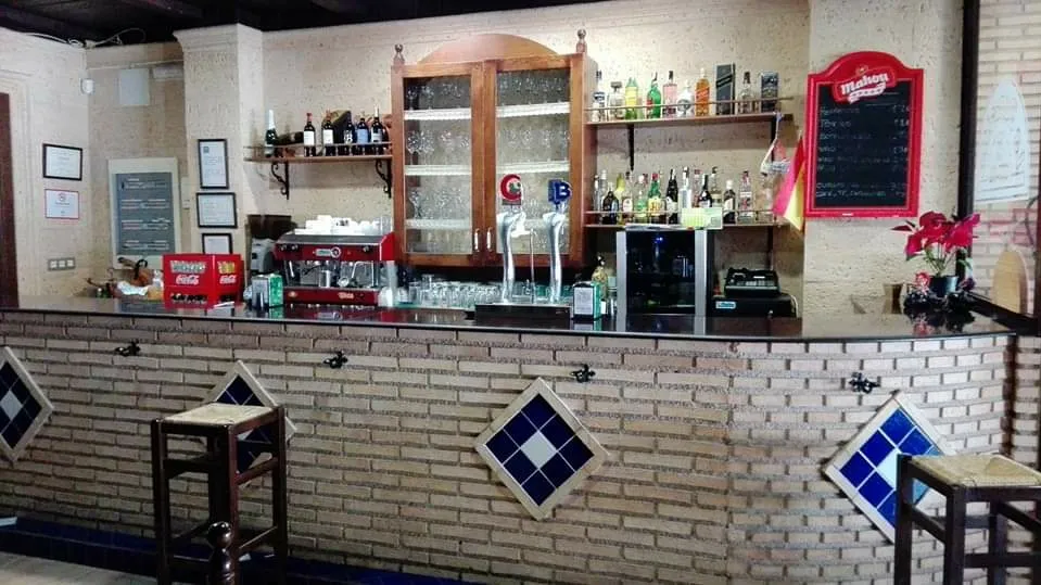Café-Bar La Buhardilla restaurant in Mengibar
