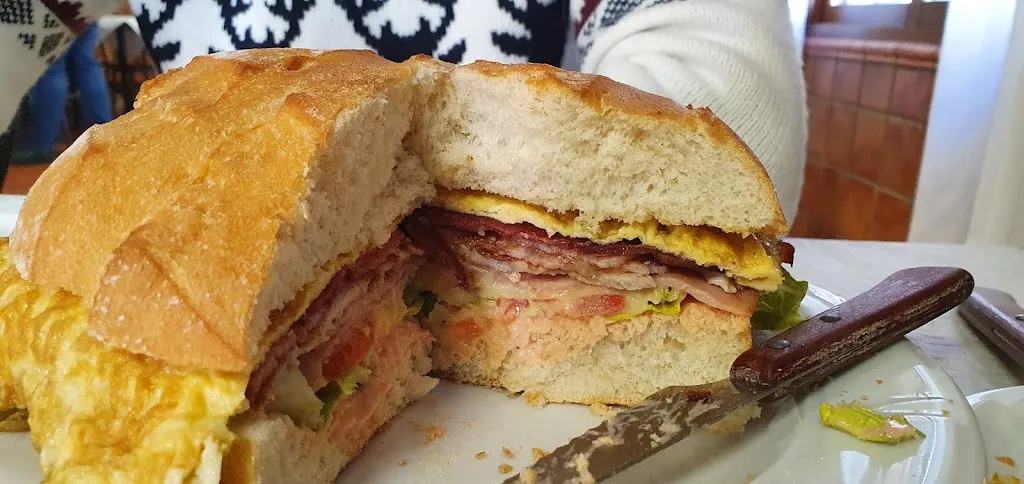 Menu_Bar Stadium _Mengibar_image_4