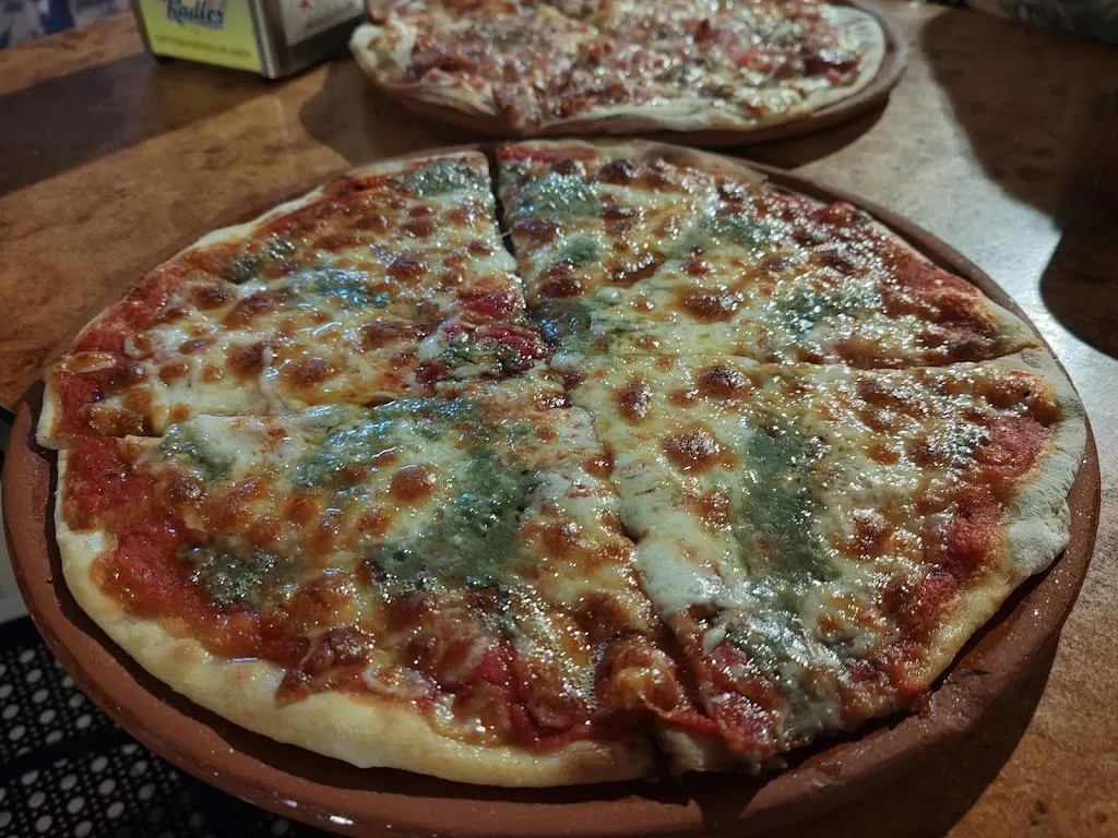 Alex Yang_Pizzería Sky Line_Mengibar_review