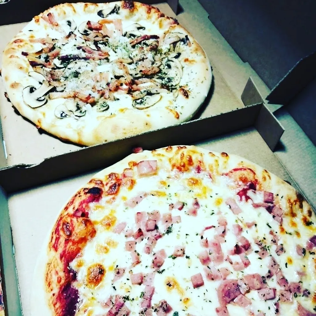 Amores y pizza_Pegalajar_slider_image_2