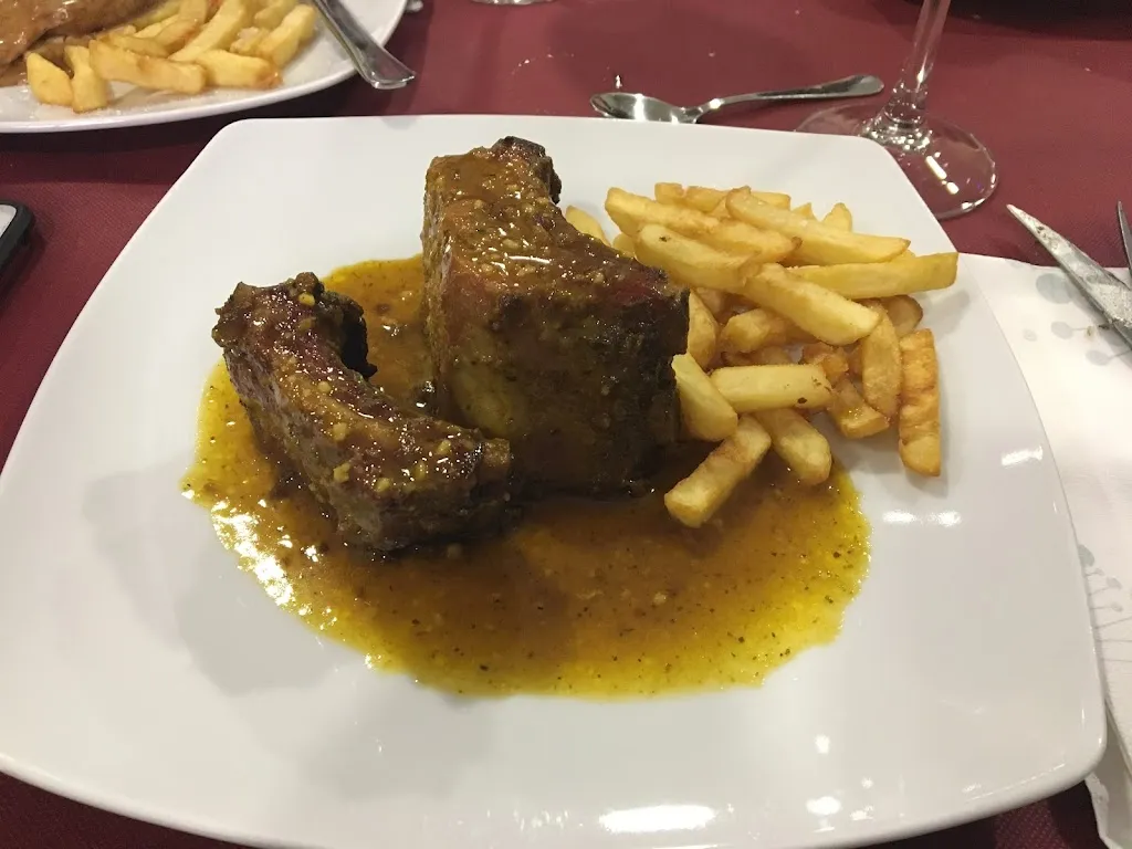 Restaurante Casa Esteban_Peal de Becerro_slider_image_3