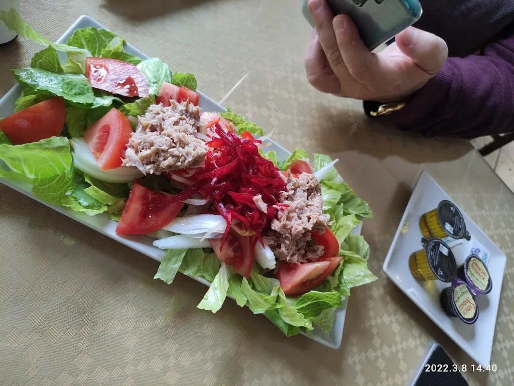 Paqui Reifs_Cafe Bar Alborada_Peal de Becerro_review