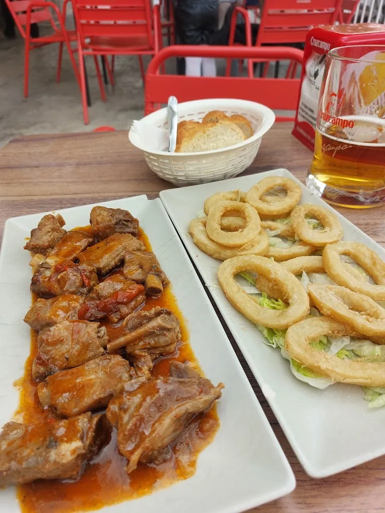 Cafe Bar Alborada restaurant in Peal de Becerro