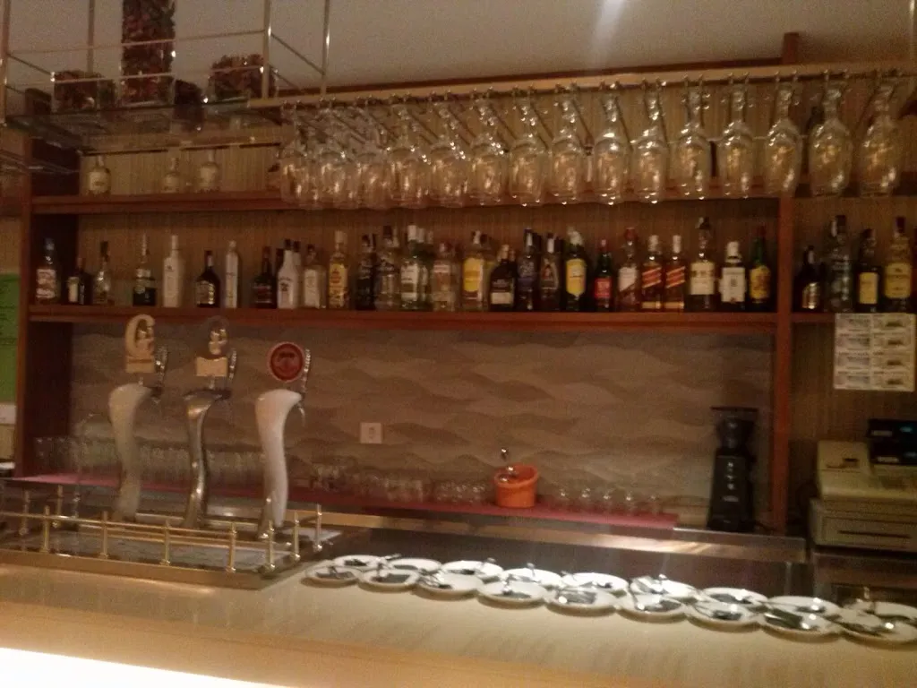 Cafe bar El cruce_Peal de Becerro_slider_image_2