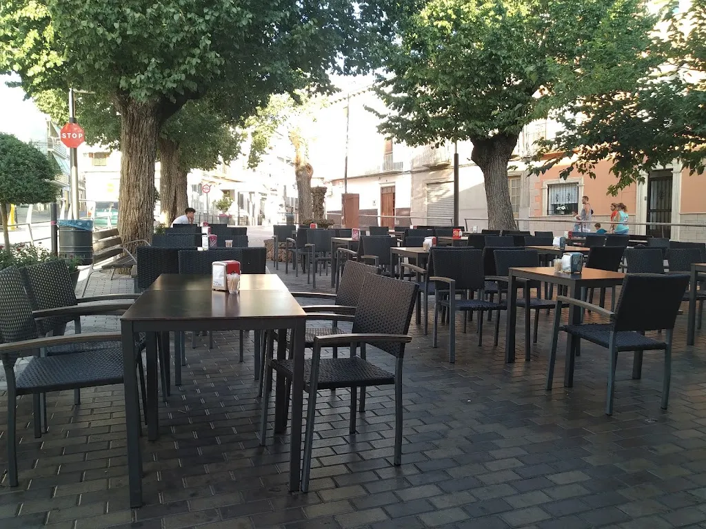 Cafe-Bar La Verbenilla restaurant in Peal de Becerro