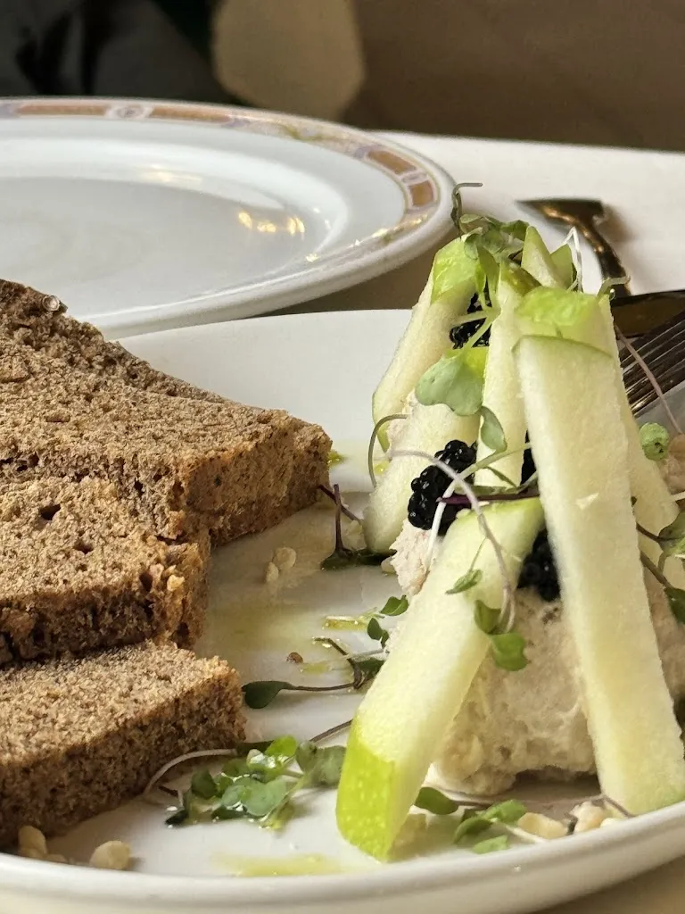 Ben Cordery_Restaurante Rasputín_Rus_review