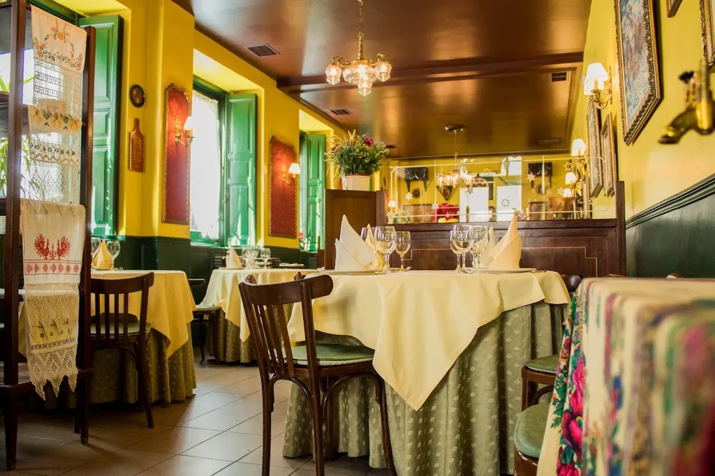 Restaurante Rasputín_Rus_slider_image_1