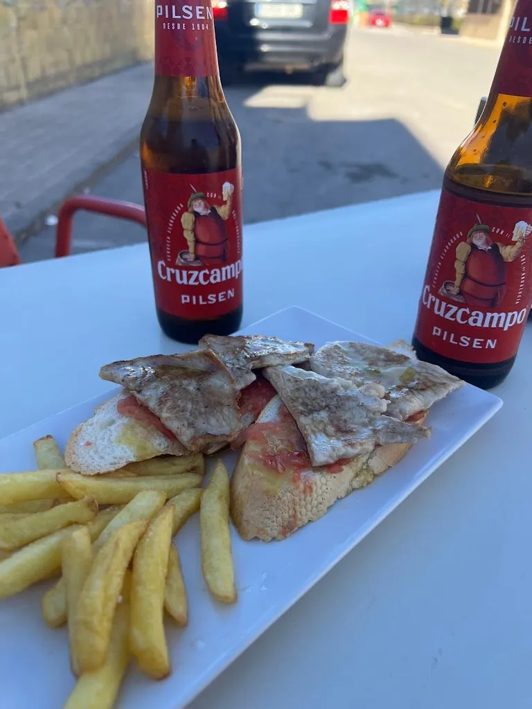 Heiby Alejandra Castillo Balcena_El Silo Cafeteria-Cerveceria_Sabiote_review