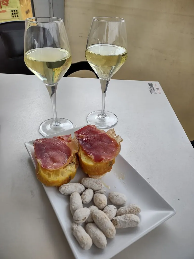 El Silo Cafeteria-Cerveceria_Sabiote_slider_image_2