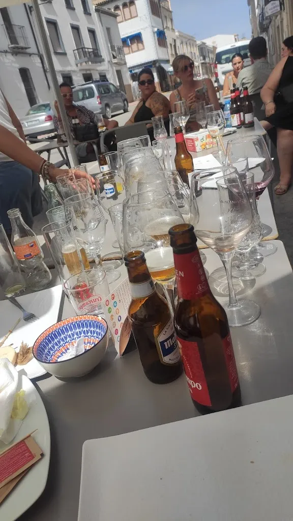 Mario Miguel Medina Romero_Cafe-Bar Marisquería Don Nuño_Sabiote_review