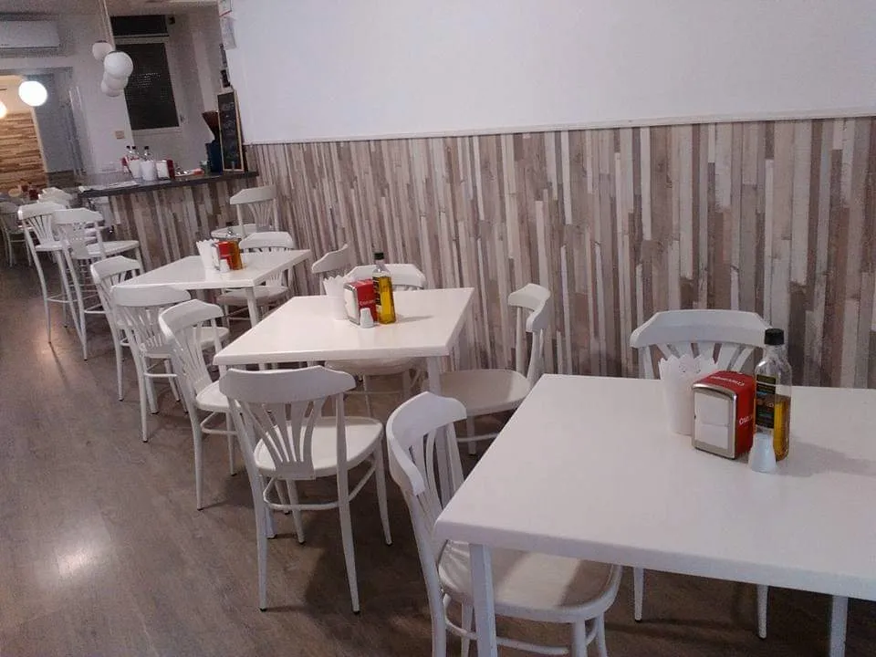 Churrería Cafetería La Alfalfa restaurant in Sabiote