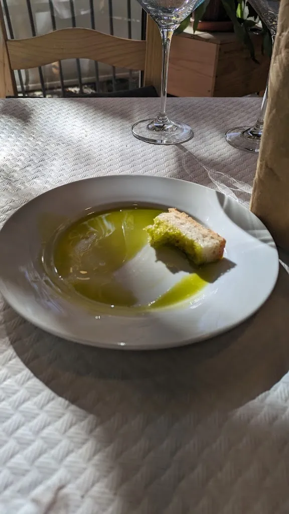 Simon Toulson_La Casa Del Cordero_Santiago-Pontones_review