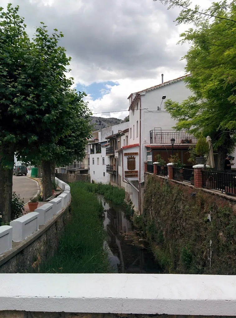 Mesón Rincón Juanito_Santiago-Pontones_slider_image_3