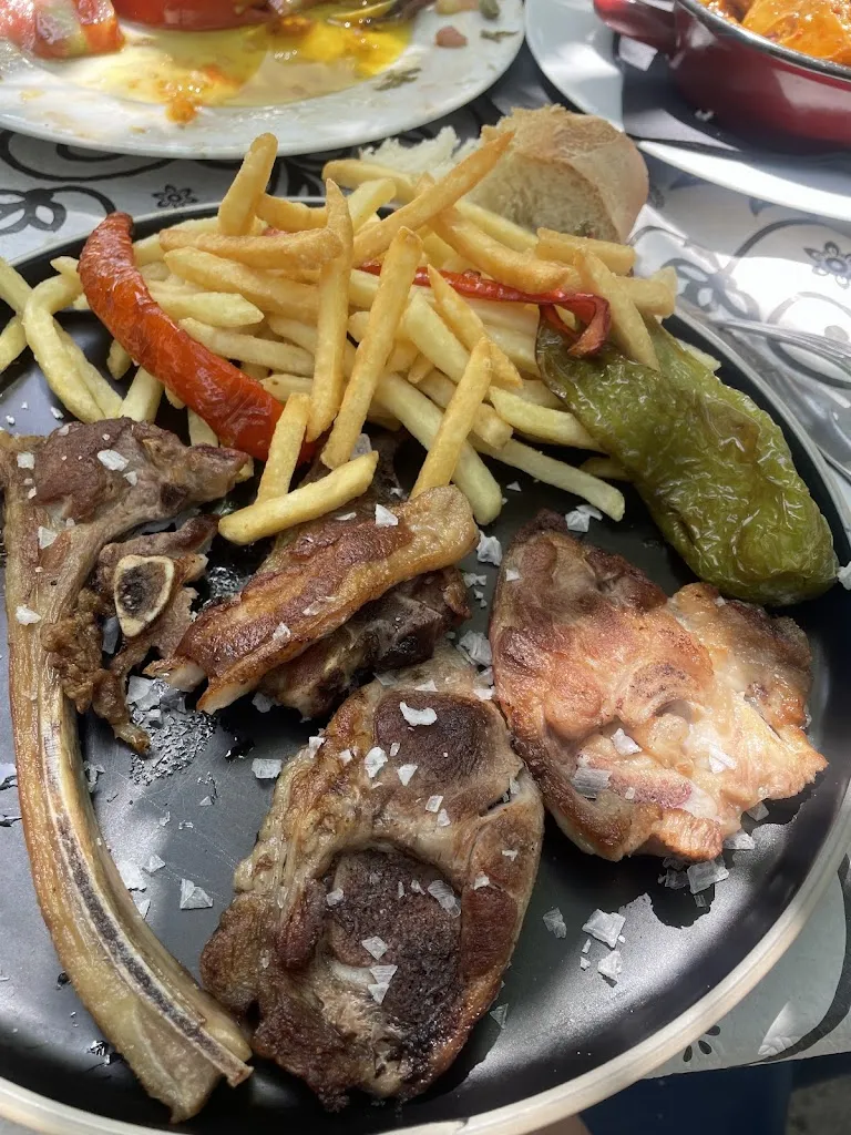 Natalia Gurina_El Huerto del Batán_Santiago-Pontones_review