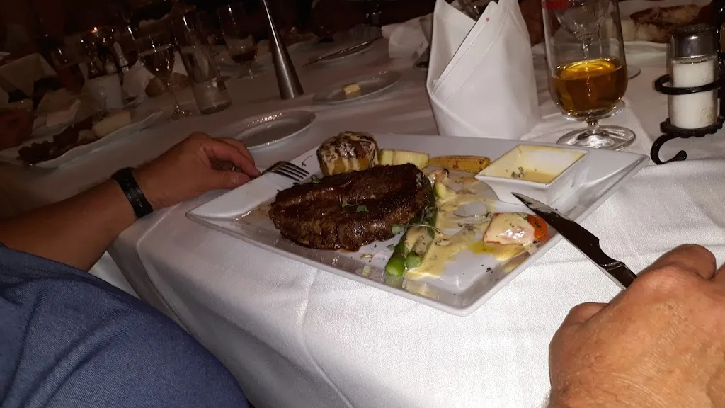 Menu_Restaurante Budapest by DNA_Quesada_image_6