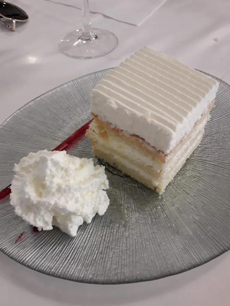 Menu_Restaurante Budapest by DNA_Quesada_image_9