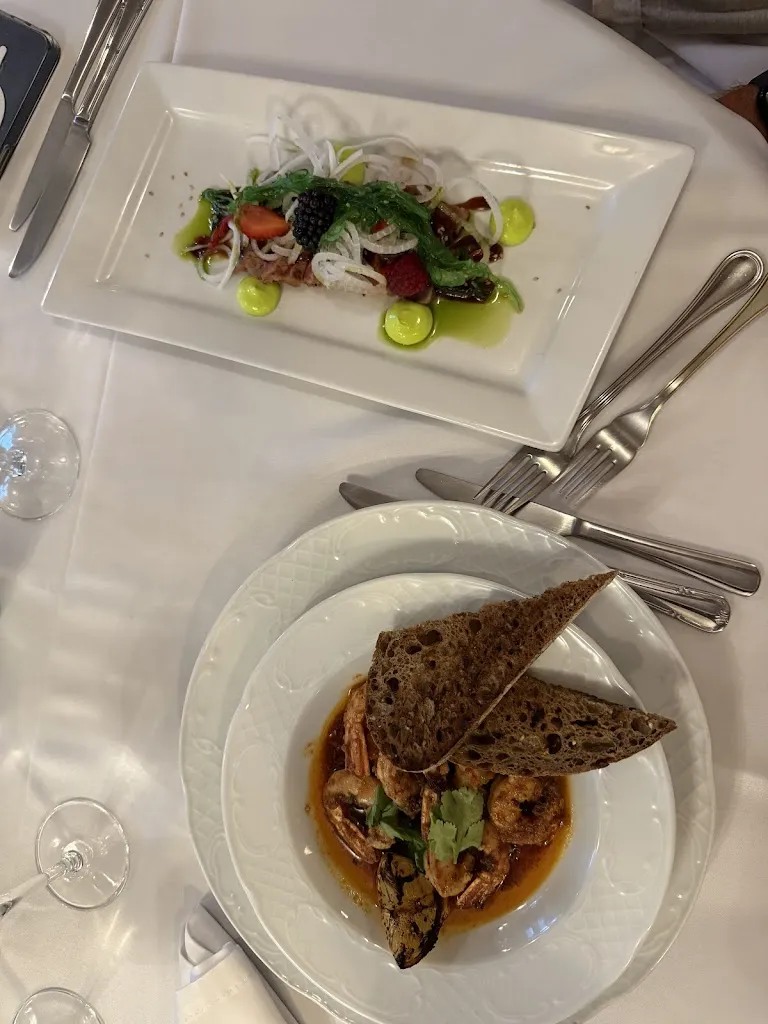 Monica Bakken_Restaurante Budapest by DNA_Quesada_review