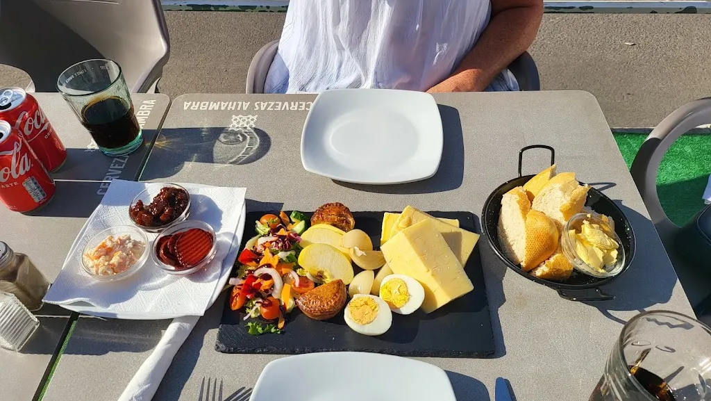 Menu_PJ's Bar and Eatery_Quesada_image_9