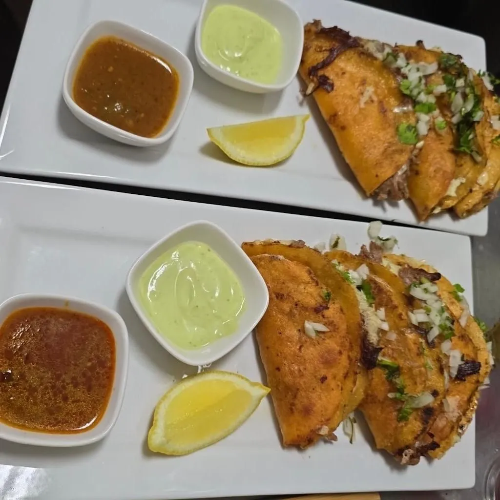 Natalia Peñafiel_BAR RESTAURANTE SIN FRONTERAS_Siles_review