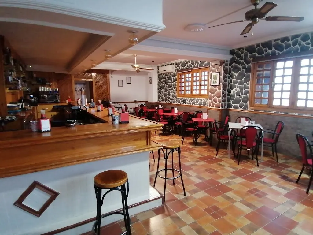 Return Café-Bar restaurant in Sorihuela del Guadalimar