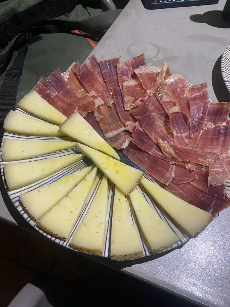 Ramón B.F_Café Bar Endrino_Segura de la Sierra_review