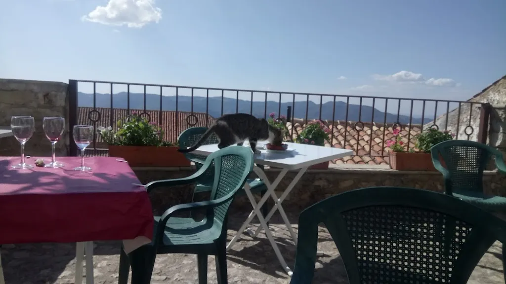 Café Bar Endrino_Segura de la Sierra_slider_image_1