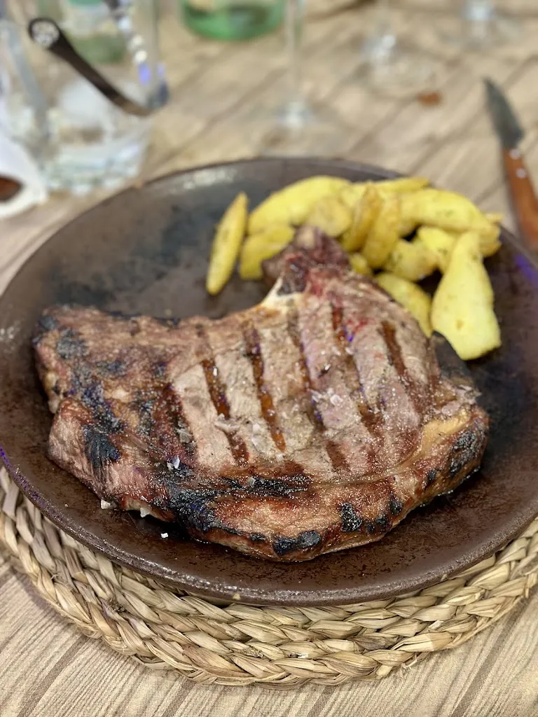 Restaurante Kilómetro 6_Pozo Alcón_slider_image_3