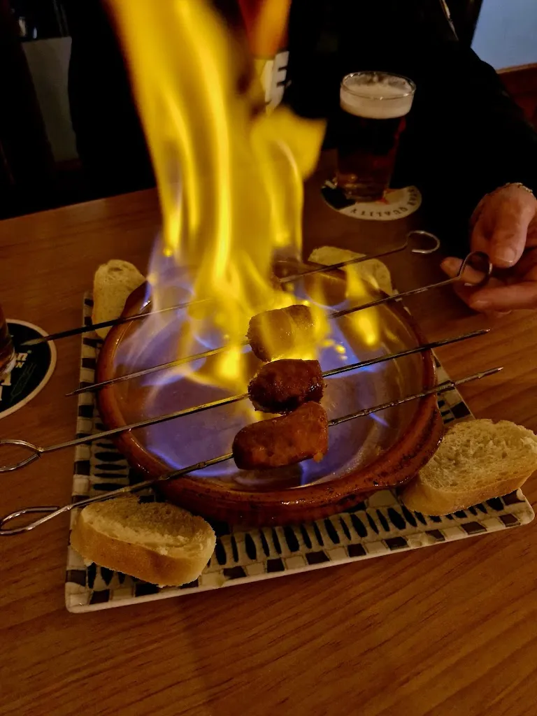 Encarni Fernández_Pizzería Bar Centro_Pozo Alcón_recensione