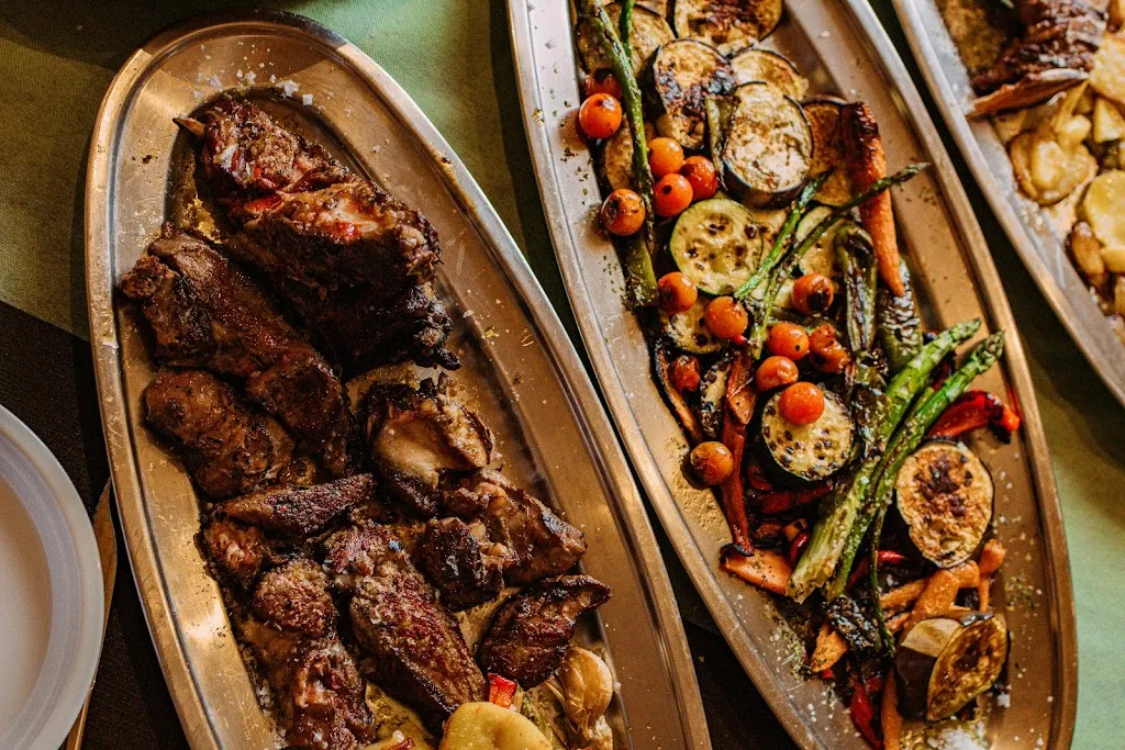 Restaurante Km5_Pozo Alcón_slider_image_2