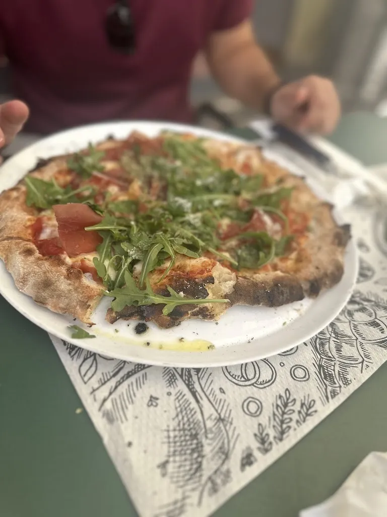 Pizzeria La dolce vita restaurant in Pozo Alcón