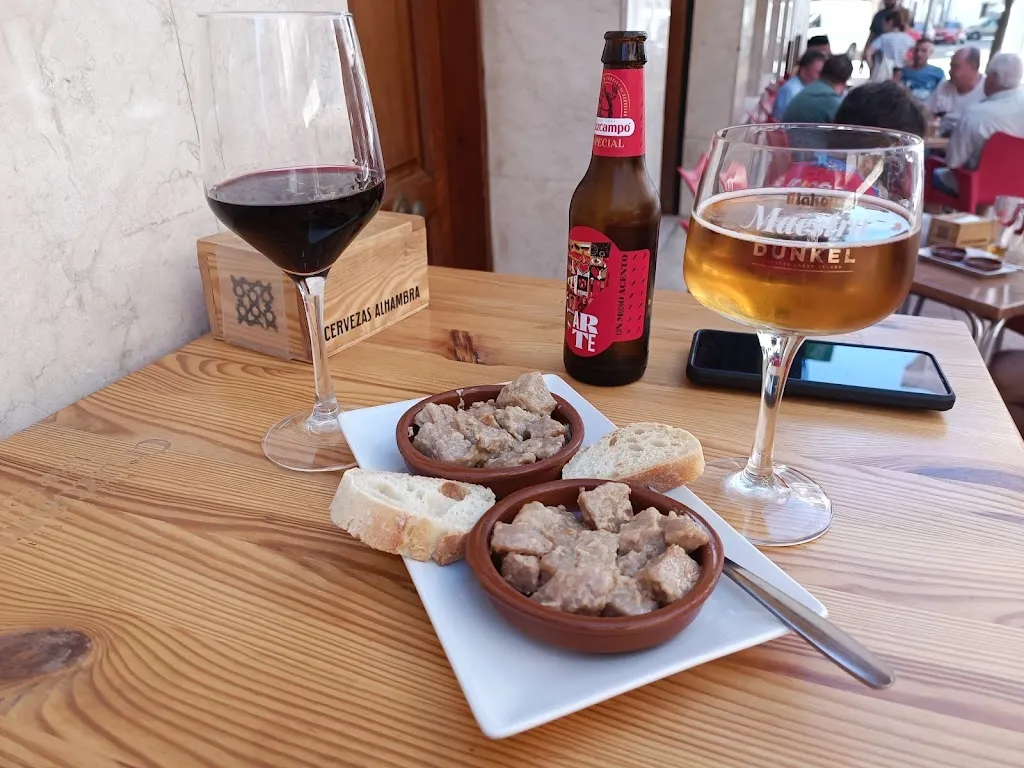 Bar Ignacio_Pozo Alcón_slider_image_2