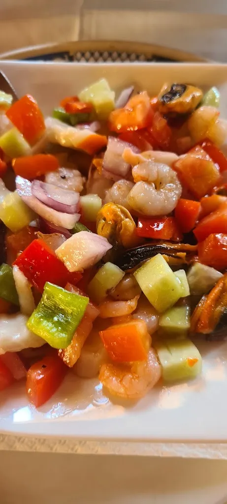 MARIA DOLORES MARTINEZ_Restaurante Los Nogales_Pozo Alcón_recensione