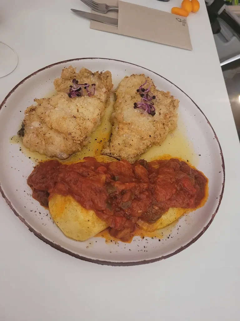 Gastrobar "La espuela" restaurant in Torreblascopedro