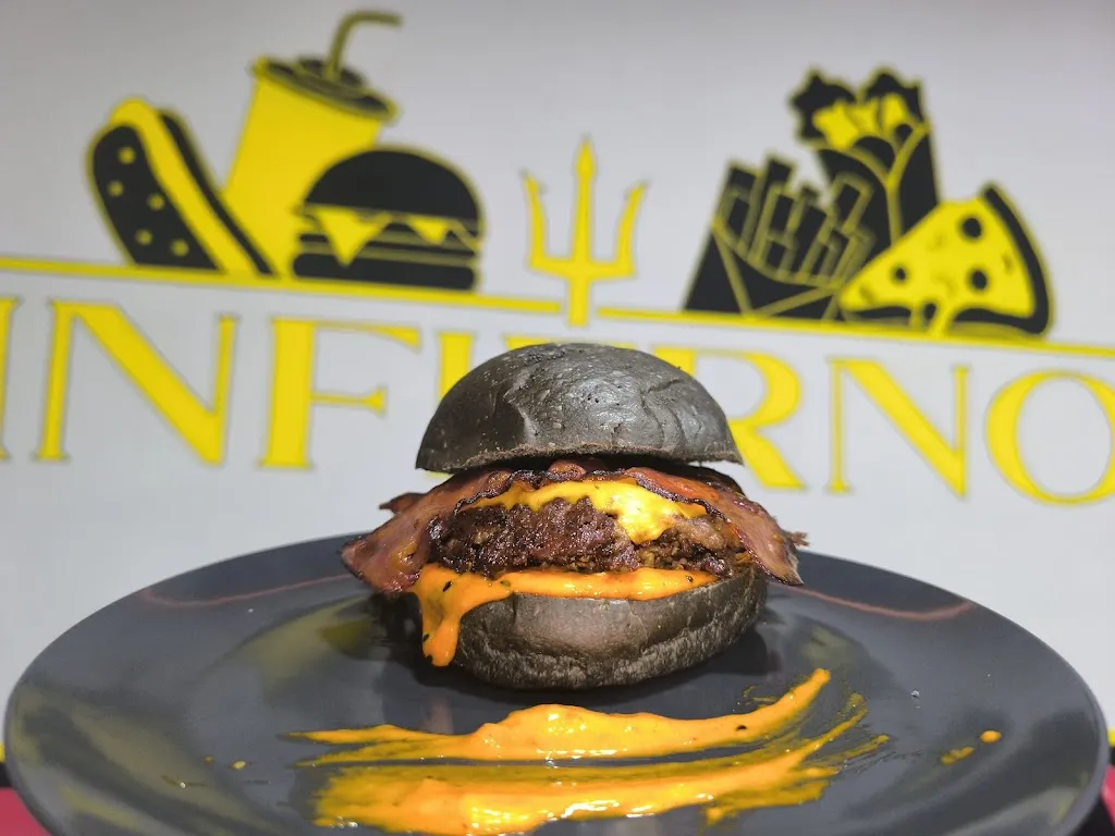 Menü_Pizzería infierno_Torreblascopedro_Bild_4