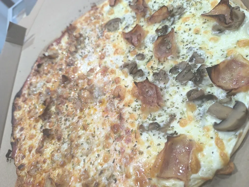 Menü_Pizzería infierno_Torreblascopedro_Bild_8