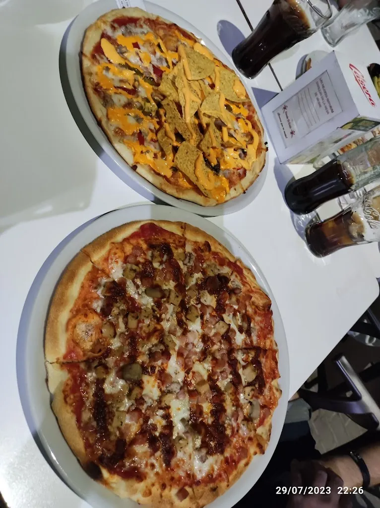 Javi Rodado_Cafetería & Burguer La Parada_Santisteban del Puerto_review