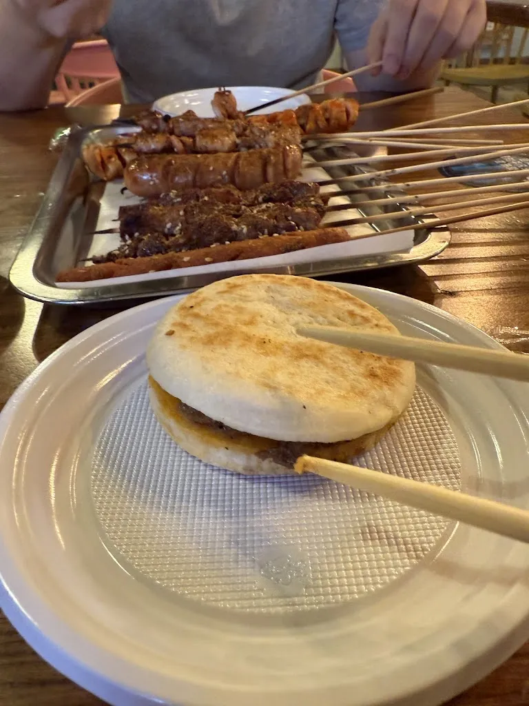 Shan_老友烧烤吧_Dolores_Bewertung