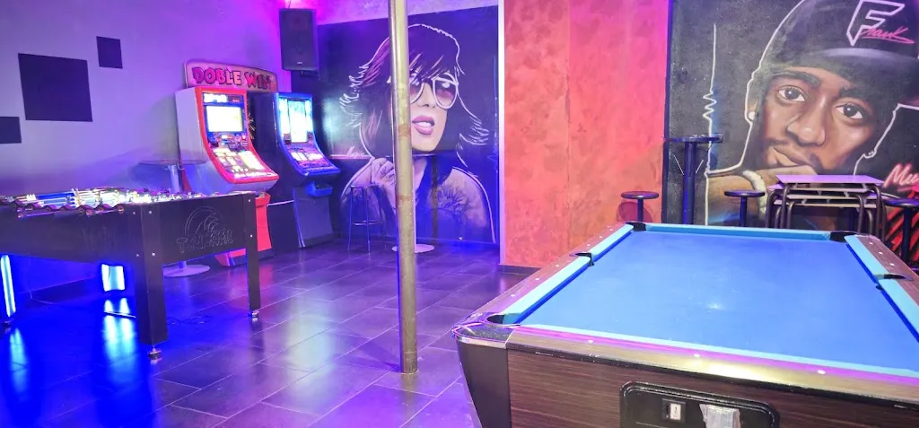 Alex Pascual_PUB MUSIC _Santisteban del Puerto_review