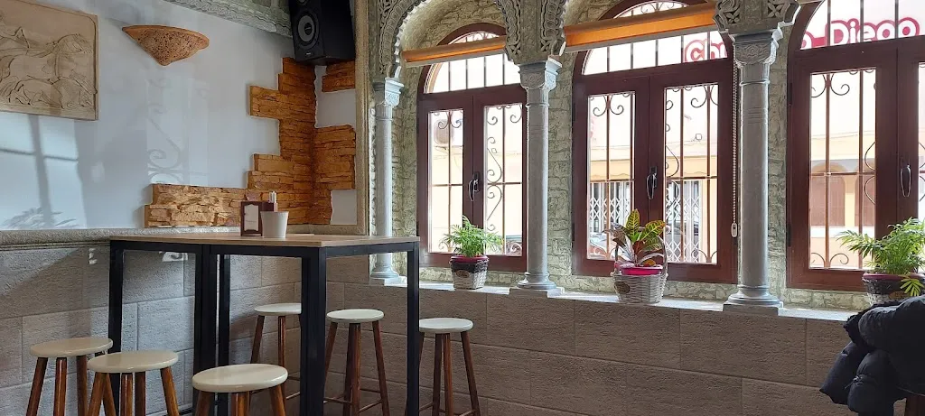 Café-Bar La esquina de Sancho_Santisteban del Puerto_slider_image_1