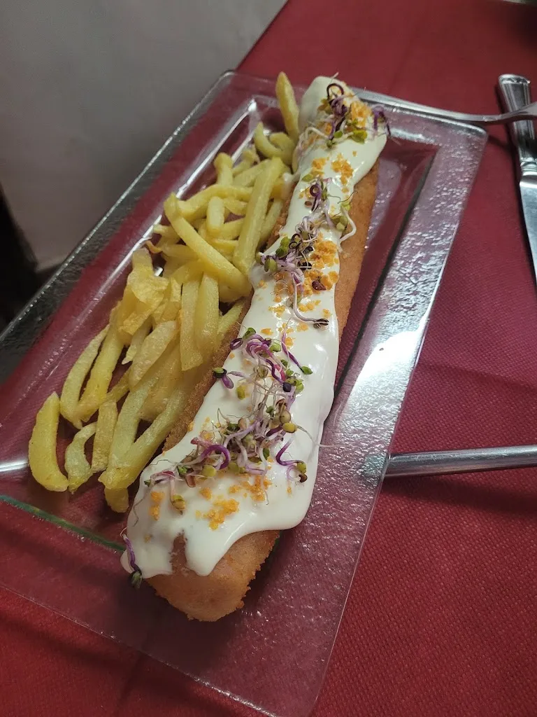 Mónica Zafra Moral_El duque_Torre del Campo_review