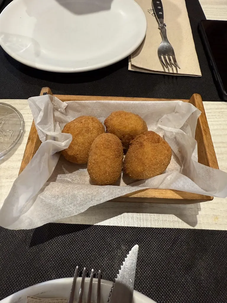 Alicia Díaz López_Xanela_Betanzos_review