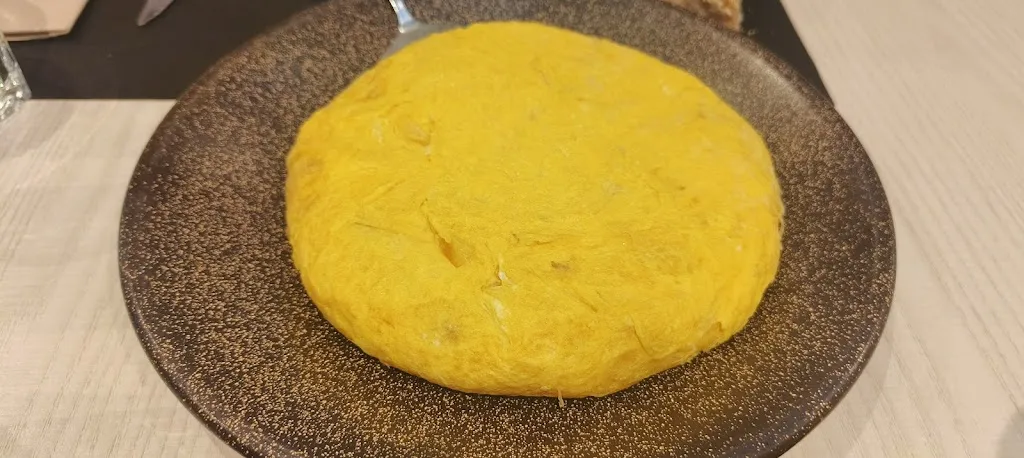 Berta Gonzalez_Xanela_Betanzos_review