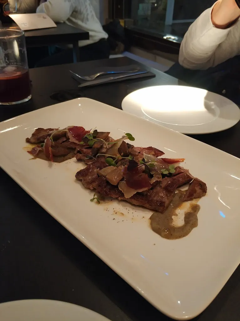 Laura Rubio Parras_Acebuche_Torre del Campo_review