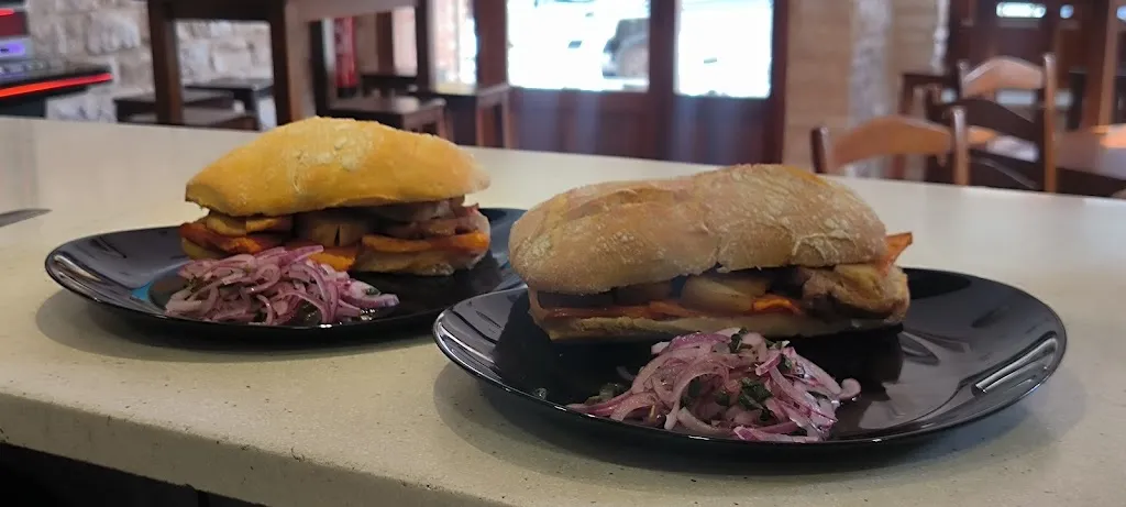 Taberna Cerveceria La Floresta_Torre del Campo_slider_image_3