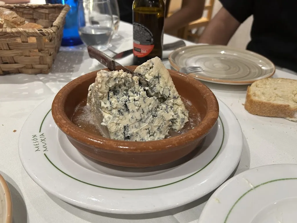 Eva García_Restaurante A'barca Muxia_Dolores_recensione